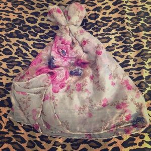 Pink Flowered Tan Scarf 🧣